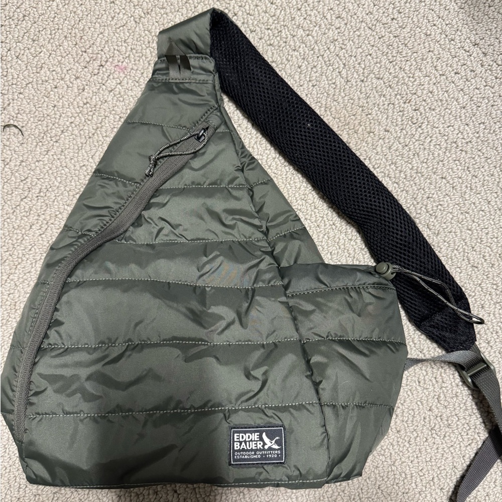 NWOT Eddie Bauer sling backpack